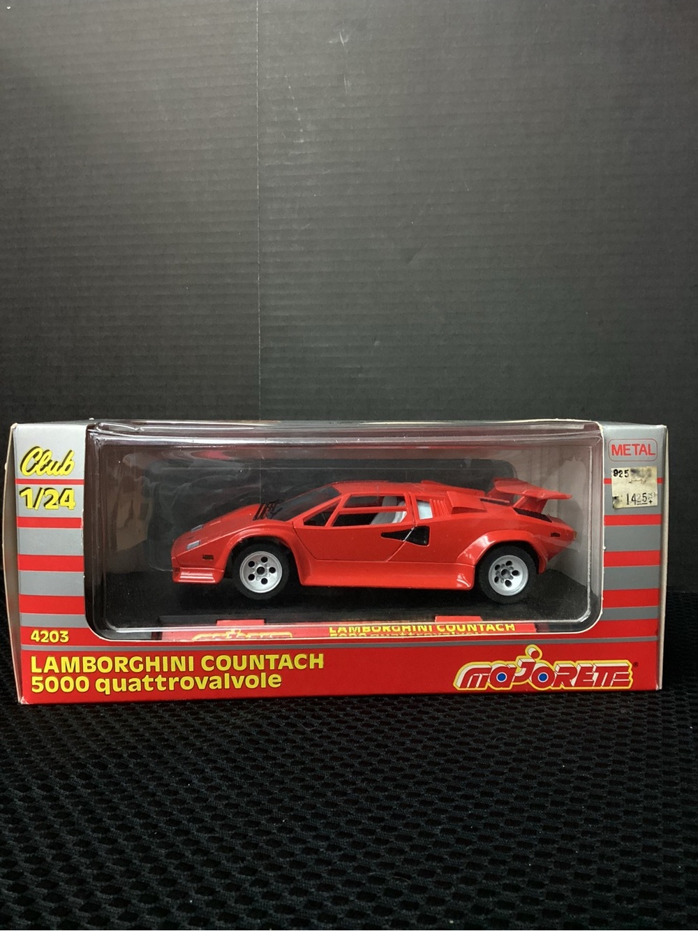 1:24 Red Lamborghini Countach Majorette, France 5000 collectible Car